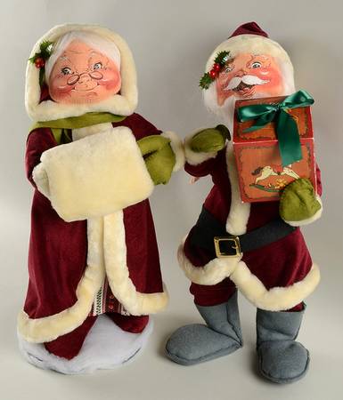 Santa and Mrs Santa Mr & Mrs Victorian Santa - No Box