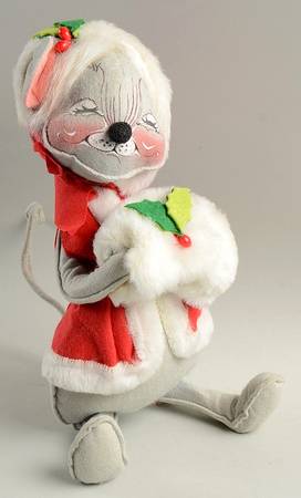 Christmas Mice Mrs Santa Mouse With Muff - No Box