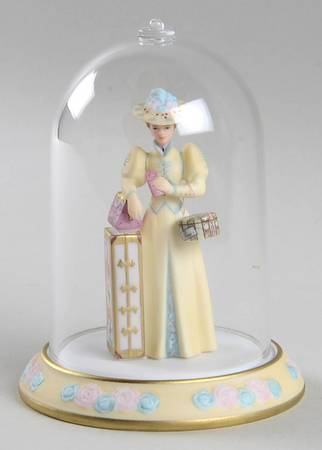 President's Club-Albee Miniature Figurines 2002-Albee Award Figurine - Boxed