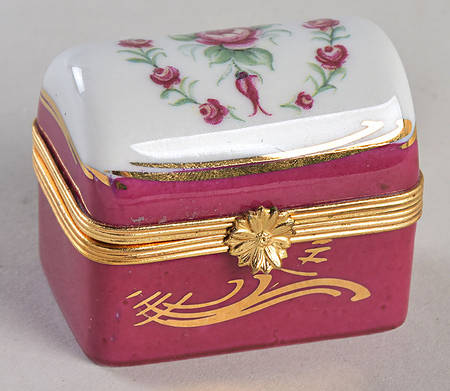 Artoria Limoges Boxes Floral Roses - Boxed