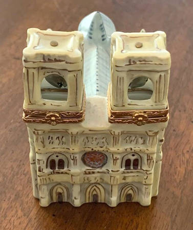 Artoria Limoges Boxes Cathedral - Boxed