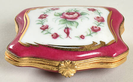 Artoria Limoges Boxes Red Gold Scroll - Boxed