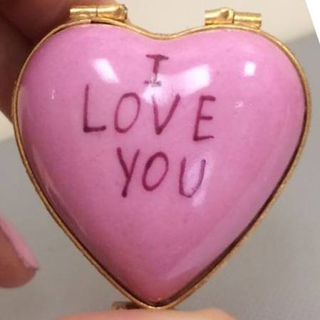 Artoria Limoges Boxes Heart-I Love You - Boxed
