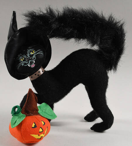 Annalee Halloween Dolls Scaredy Cat With Pumpkin - No Box