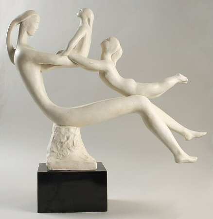 Austin Productions Figurine Mother And Children Playing - No Box
