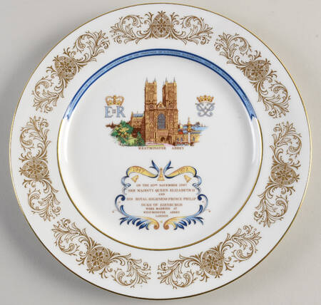 Royal Wedding 25th Anniversary-Queen Elizabeth&Philip - Boxed