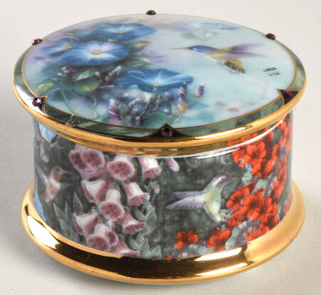 Lena Liu's Gems of Nature The Violet Crowned Hummingbird - Boxed