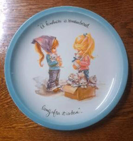 Gigi Plates A Kindness Is Remembered - Boxed