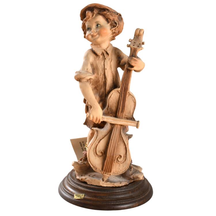 Gulliver's World Band Cellist - No Box
