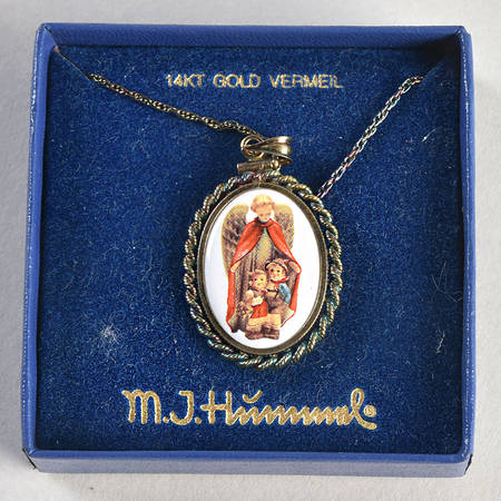 Hummel Jewelry by ARS Edition