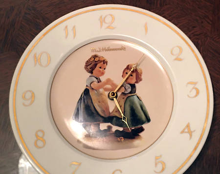 Hummel Clock Plates Spring Dance - With Box