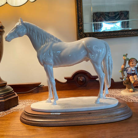 Horses Standing Horse - Boxed