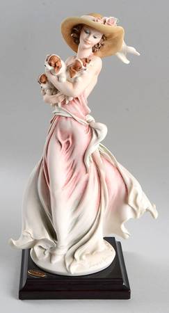 Figurine of the Year 2003-New Friends - Boxed