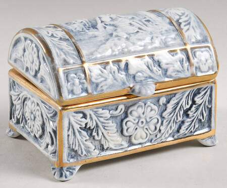 Capodimonte Giftware Hinged Lid Trunk Shaped Box-Shell Handle - No Box