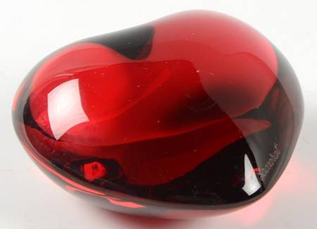 Baccarat Paperweight Amor Heart (Puffed) - Red - Boxed