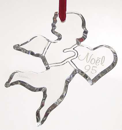 Baccarat Annual Ornament Noel-Cherub With Heart - Boxed