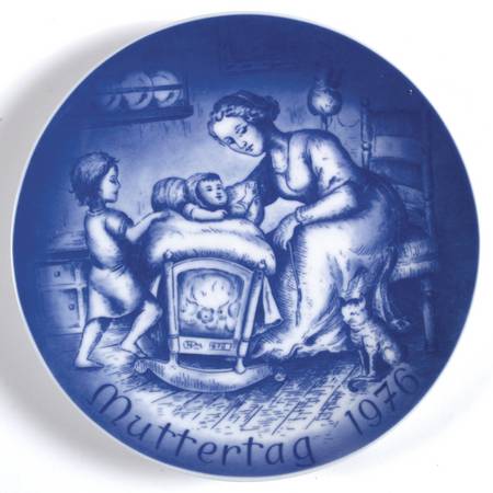 Bareuther Mothers Day Plate Rocking The Cradle - Boxed
