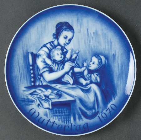 Bareuther Mothers Day Plate Mother And Children - Boxed