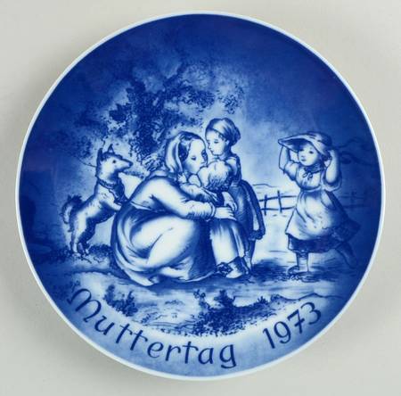 Bareuther Mothers Day Plate Mother And Children - Boxed