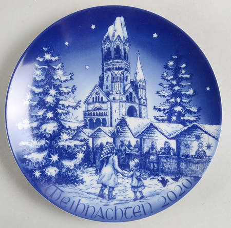 Christmas Plate 2020 Christmas Plate - Boxed