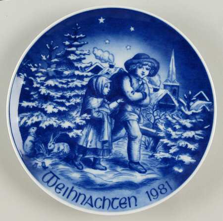 Christmas Plate Walk In The Forest  - Boxed