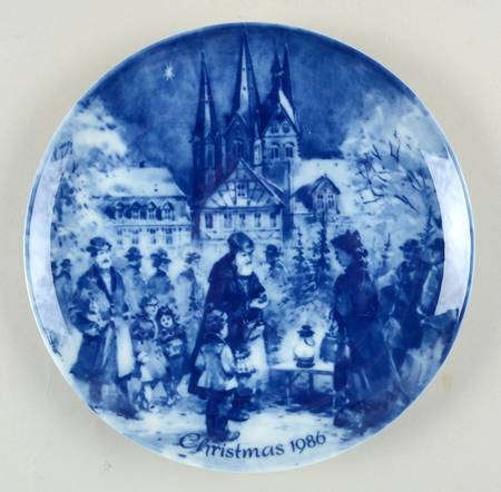 German Christmas Plates Christmas In Gelnhaus - Boxed
