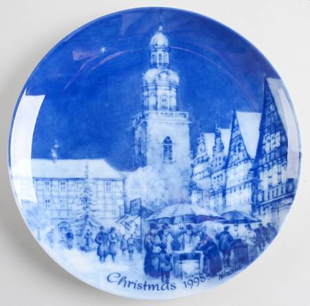 German Christmas Plates Christmas Eve In Rintein - Boxed