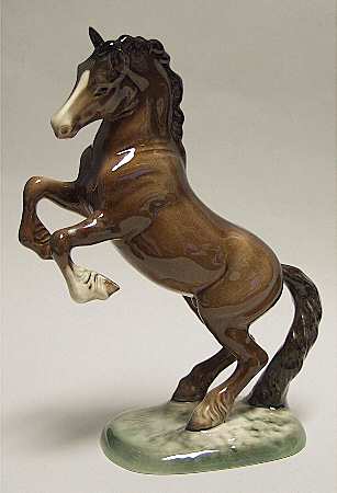 Beswick Figurine Welsh Cob Rearing-Brown - Boxed