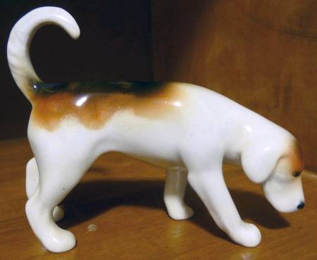 Beswick Figurine Foxhound-Thick Legs & Tail - Boxed