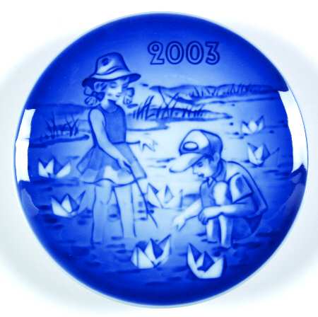 Children's Day At The Seashore - Boxed
