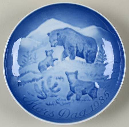 Mother's Day Plate Bear And Cubs - Boxed