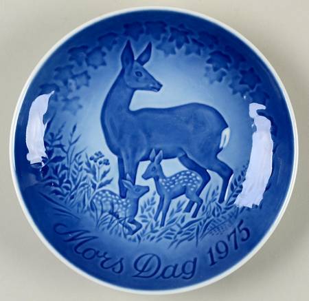 Mother's Day Plate Doe And Fawns - Boxed