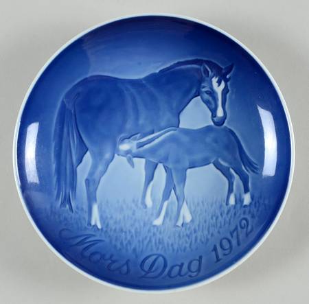 Mother's Day Plate Mare And Foal - Boxed