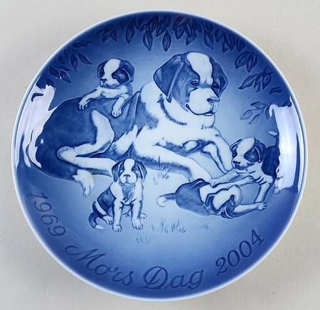Mothers Day Plate-Jubilee Saint Bernard With Pups - Boxed