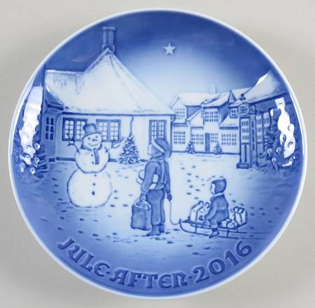 Annual Christmas Plate Hans Christian Andersen's Childhood Home - Boxed