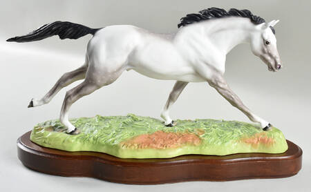 Boehm Animals Thoroughbred Cantering - No Box