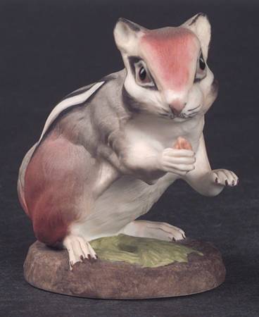 Boehm Animals Chipmunk-Sitting - No Box