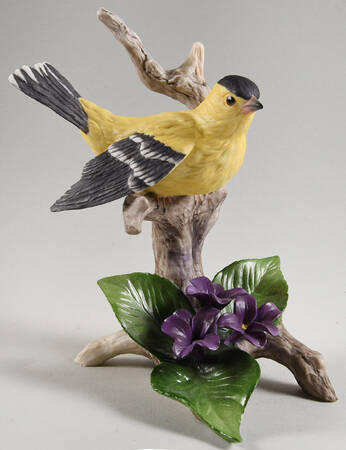 Boehm Birds Goldfinch W/ Violets - Nb1096, No Box