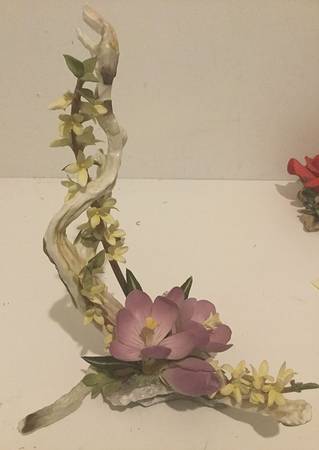 Flower Sculptures Crocus And Forsythia - No Box