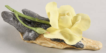 Flower Sculptures Yellow Rose - No Box