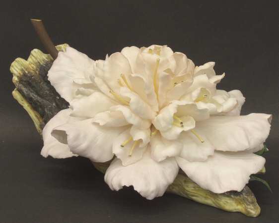 Flower Sculptures Helen Boehm Camelia - W-8" - No Box
