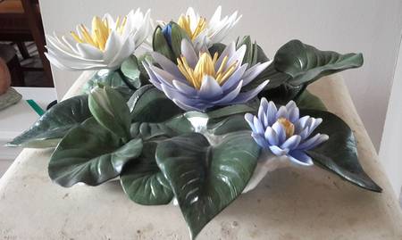 Flower Sculptures Waterlily-For Mute Swans - No Box