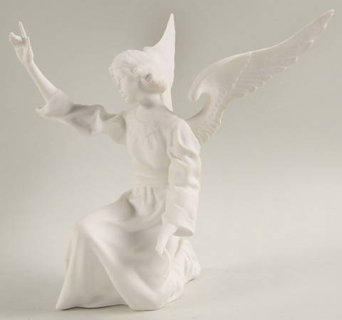 Spirit of Bethlehem Angel Kneeling - No Box