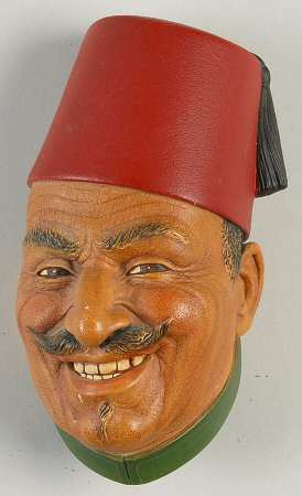 Character Head Plaques Serbian - No Box