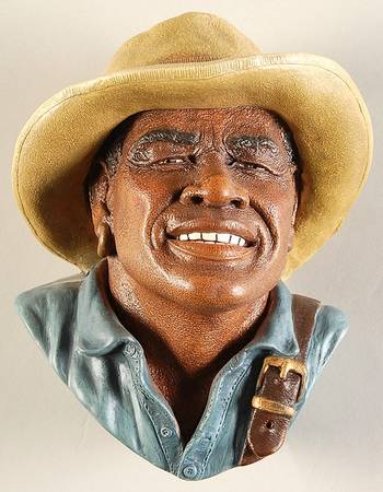 Character Head Plaques York-Yellow Hat - No Box