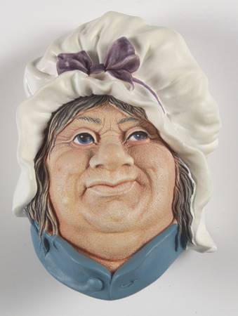 Charles Dickens-Plaque Sarah Gamp-White/Purple Bow - No Box