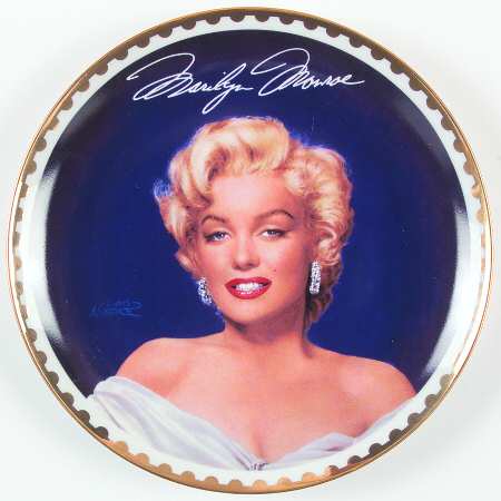 Marilyn Monroe-Gold Sweet Sizzle - No Box by Bradford Exchange