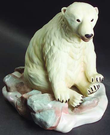 Burgues Figurine Polar Bear - No Box