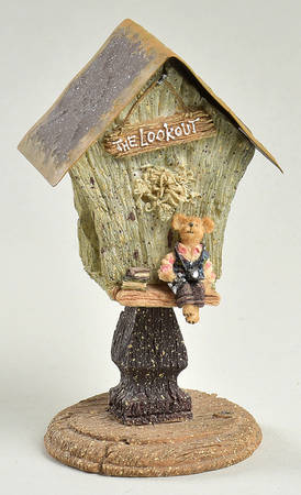 The Bearstone Collection Audie The Lookout-Mini Birdhouse - Boxed