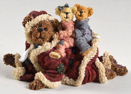 The Bearstone Collection Father Christmas W/ Holly & Nick - Boxed